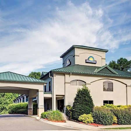 Days Inn - Chapel Hill Esterno foto