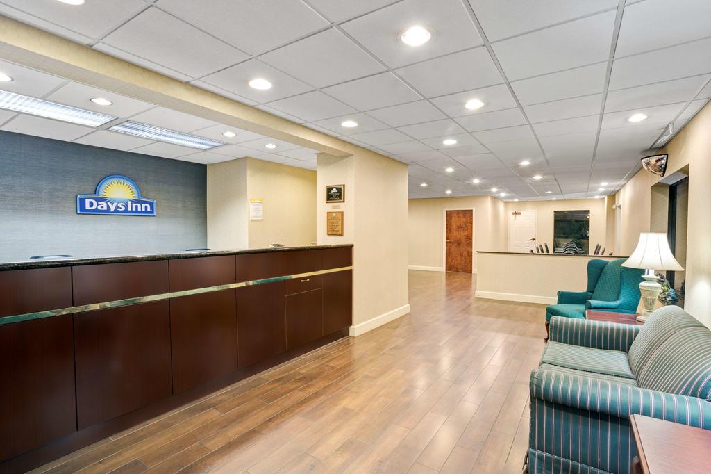 Days Inn - Chapel Hill Esterno foto