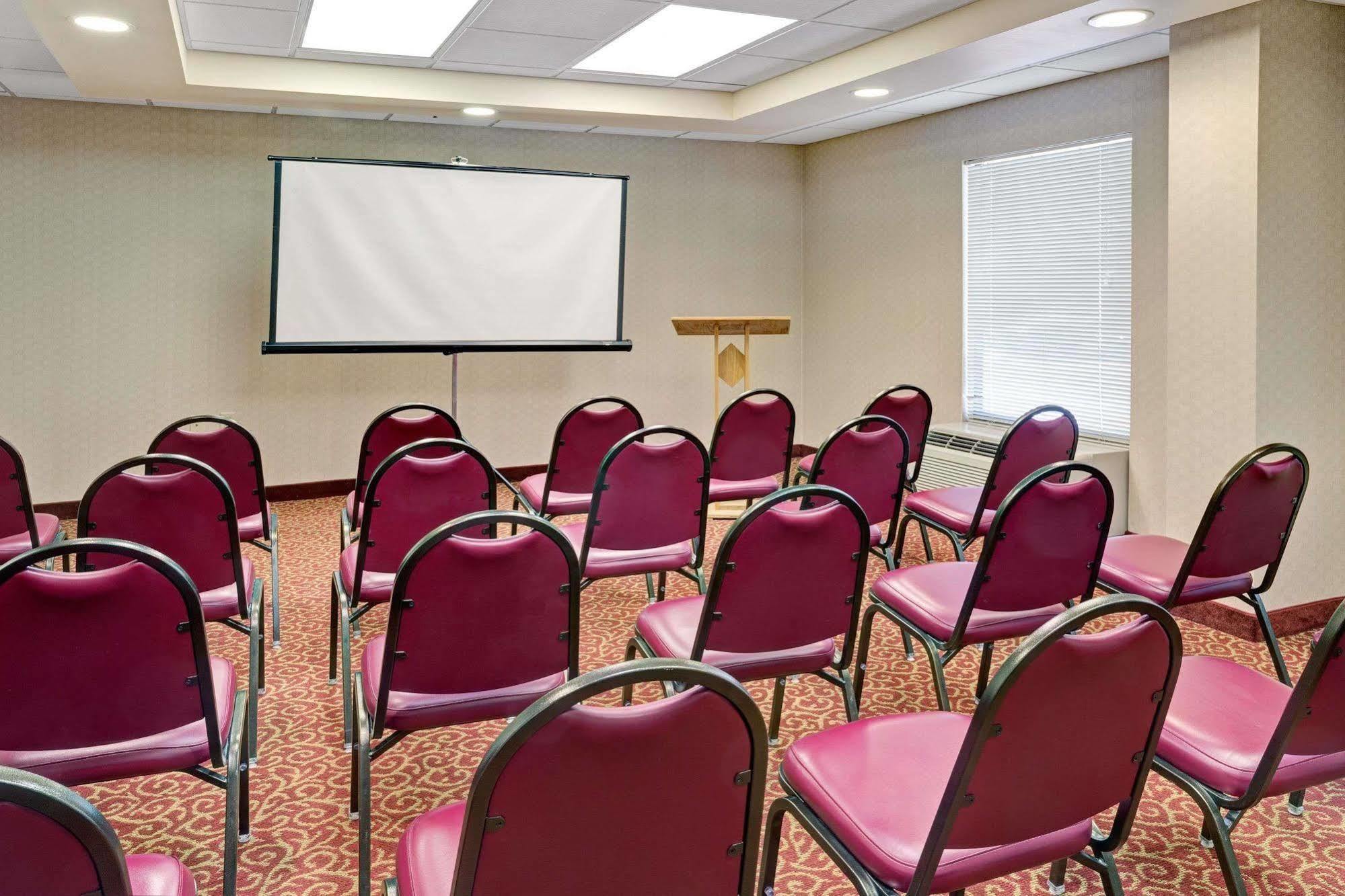 Days Inn - Chapel Hill Esterno foto